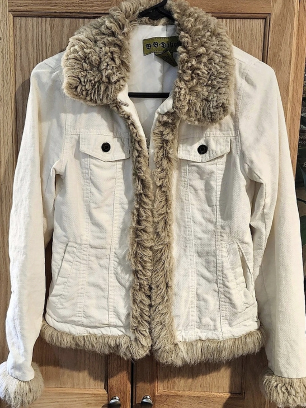 B.B. Dakota Sherpa Trim Jacket White Size Small Like New